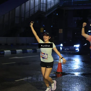 Runner Photo 7889656