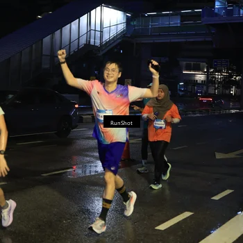 Runner Photo 7889678