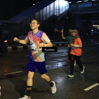 Runner Photo 7889688