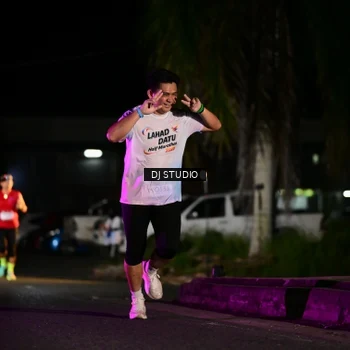 Runner Photo 7889690