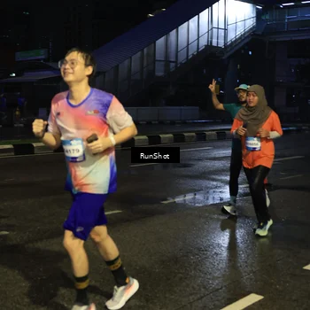 Runner Photo 7889691