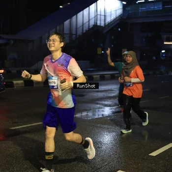 Runner Photo 7889694