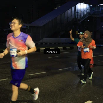 Runner Photo 7889697