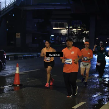 Runner Photo 7889798