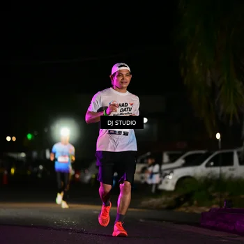 Runner Photo 7889802