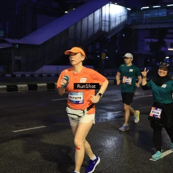 Runner Photo 7889843
