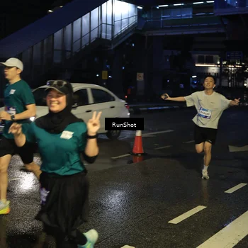 Runner Photo 7889876