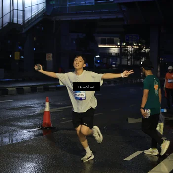 Runner Photo 7889877