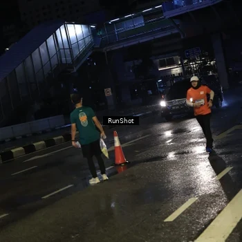 Runner Photo 7889954