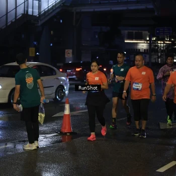 Runner Photo 7890010
