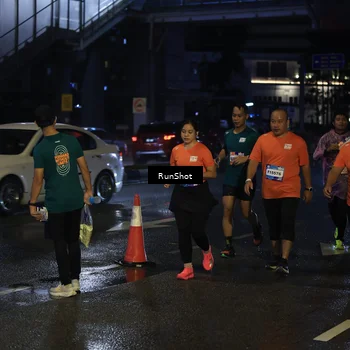 Runner Photo 7890012