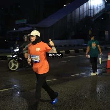 Runner Photo 7890014