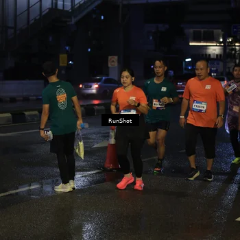Runner Photo 7890021
