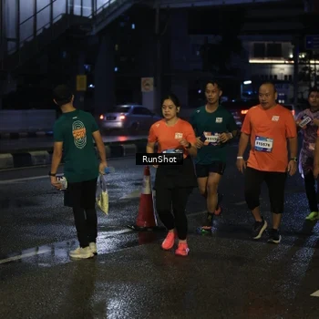 Runner Photo 7890022