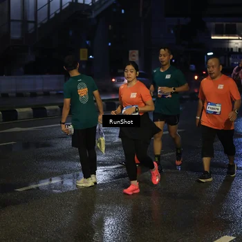 Runner Photo 7890026