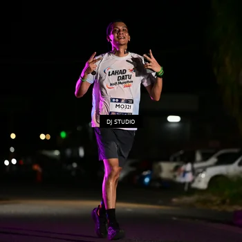Runner Photo 7890033