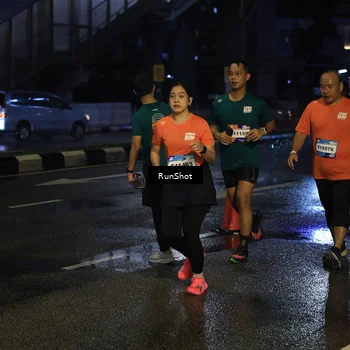 Runner Photo 7890038