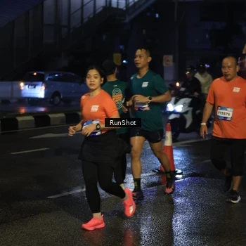 Runner Photo 7890045