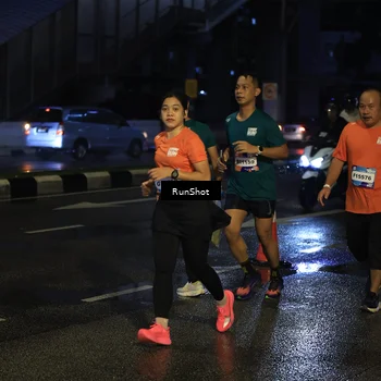 Runner Photo 7890051