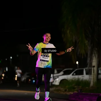Runner Photo 7890063