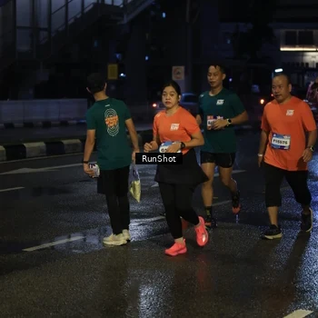 Runner Photo 7890064