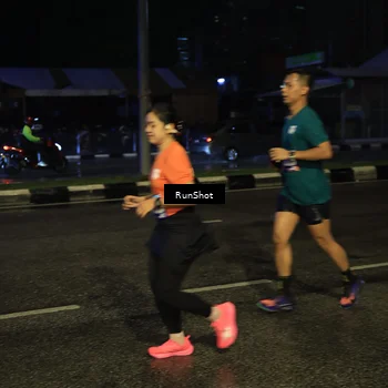 Runner Photo 7890066