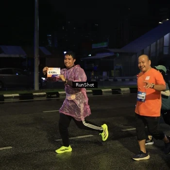 Runner Photo 7890087