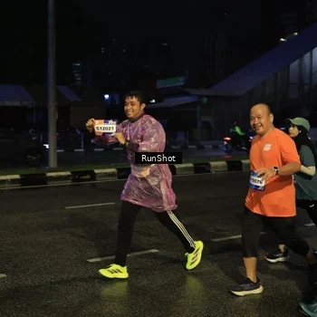 Runner Photo 7890091