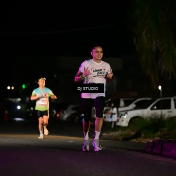 Runner Photo 7890095
