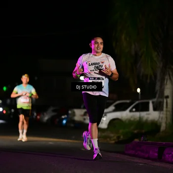 Runner Photo 7890101