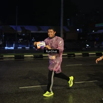 Runner Photo 7890105