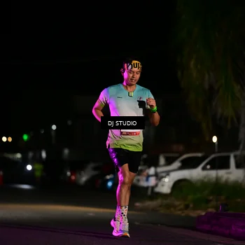 Runner Photo 7890118