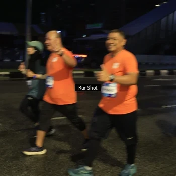 Runner Photo 7890119