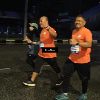 Runner Photo 7890124
