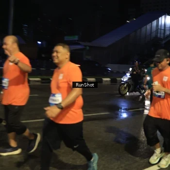 Runner Photo 7890126
