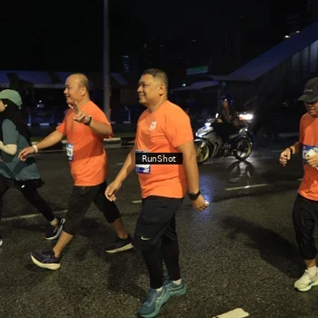 Runner Photo 7890139