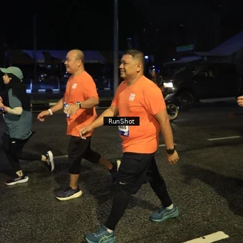Runner Photo 7890142
