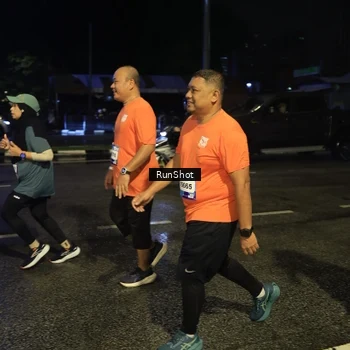 Runner Photo 7890156