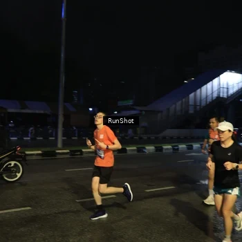 Runner Photo 7890212
