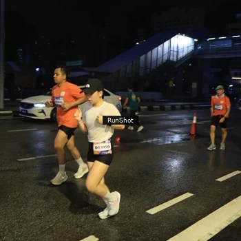 Runner Photo 7890220
