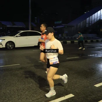 Runner Photo 7890225