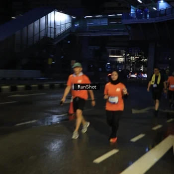 Runner Photo 7890244