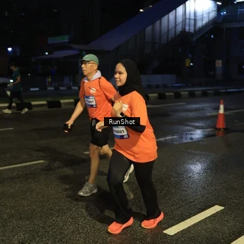 Runner Photo 7890265