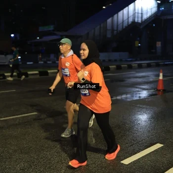Runner Photo 7890267