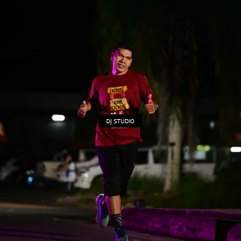 Runner Photo 7890273