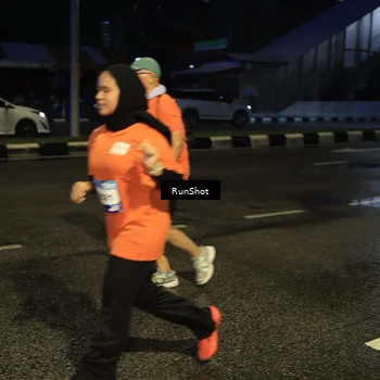 Runner Photo 7890274