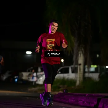 Runner Photo 7890282