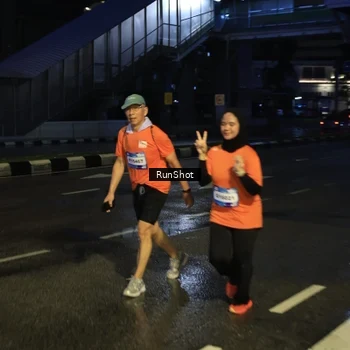 Runner Photo 7890283