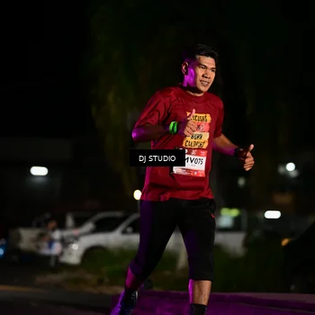 Runner Photo 7890284