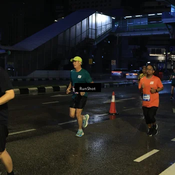 Runner Photo 7890287